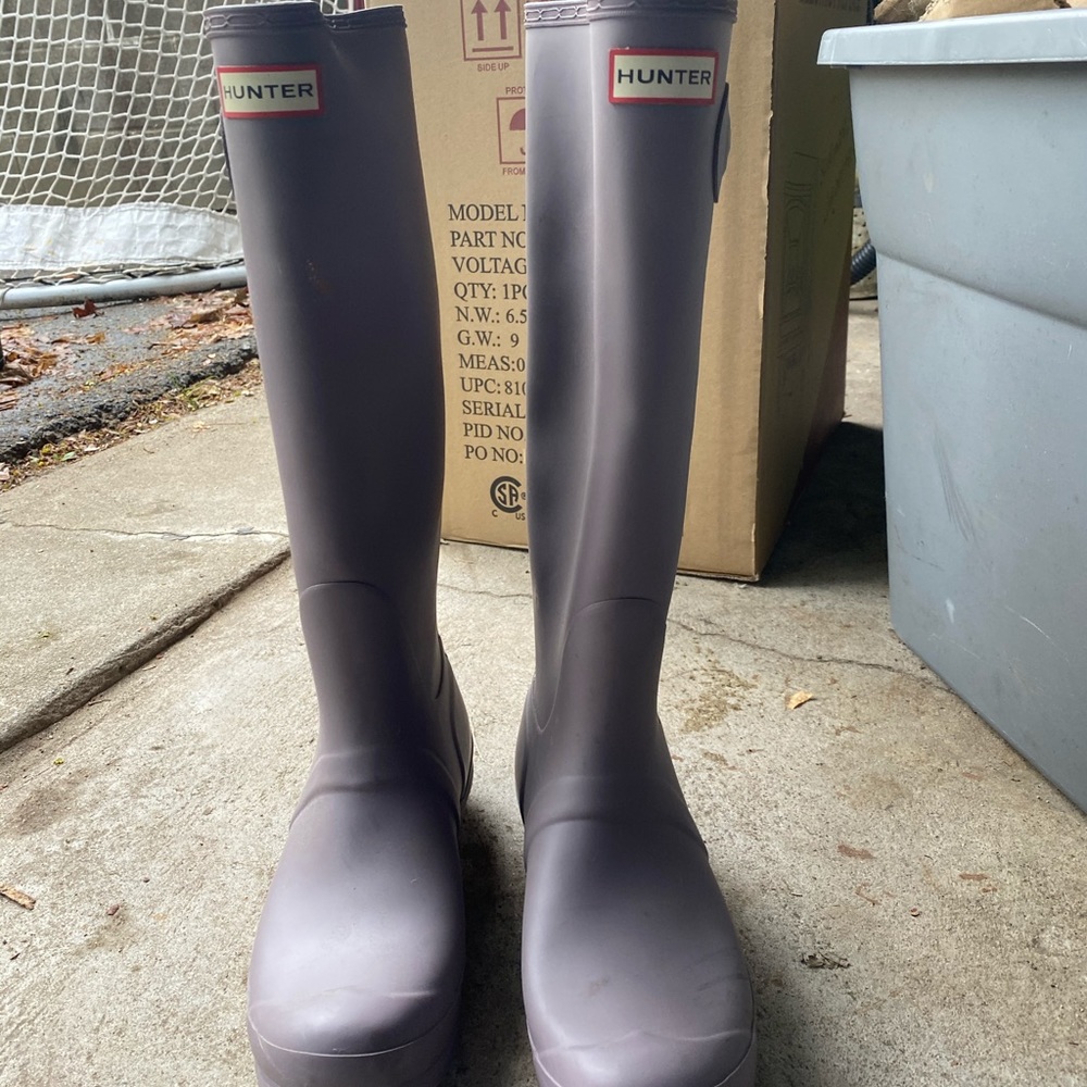 Women’s purple hunter boots size 10